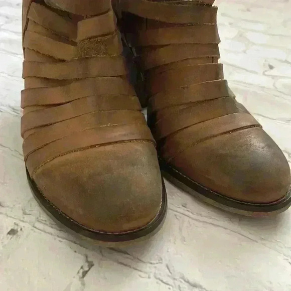 Free People ankle zip up heeled booties - Picture 6 of 10